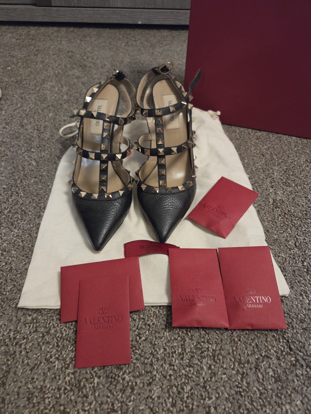 Fullset Valentino Rockstud Heels Black And Gold Size 36.5